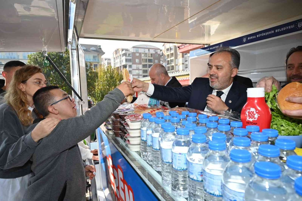 ‘Gezen Kantin’ okullarda