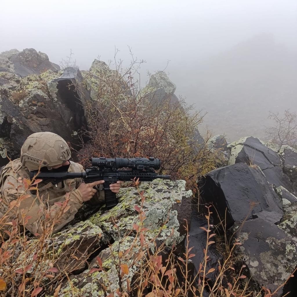 Ağrı ve Iğdır’da “Eren Abluka Sonbahar-Kış-12 Şehit Jandarma Uzman Çavuş Dursun Pampal Operasyonu” başlatıldı