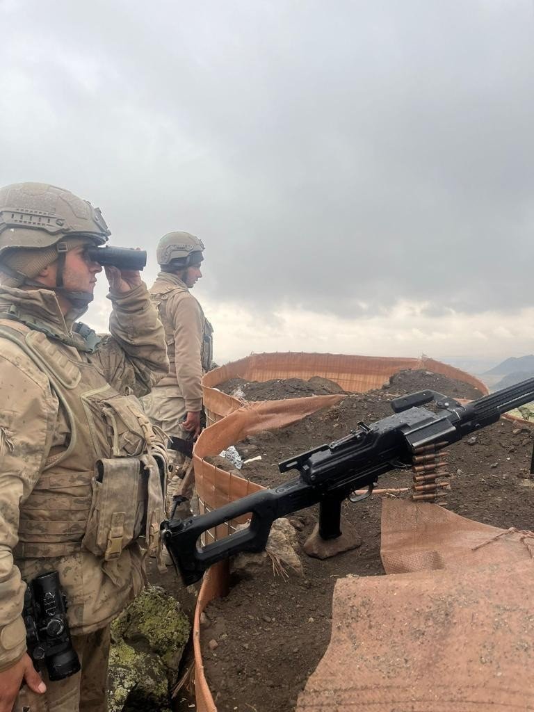 Ağrı ve Iğdır’da “Eren Abluka Sonbahar-Kış-12 Şehit Jandarma Uzman Çavuş Dursun Pampal Operasyonu” başlatıldı