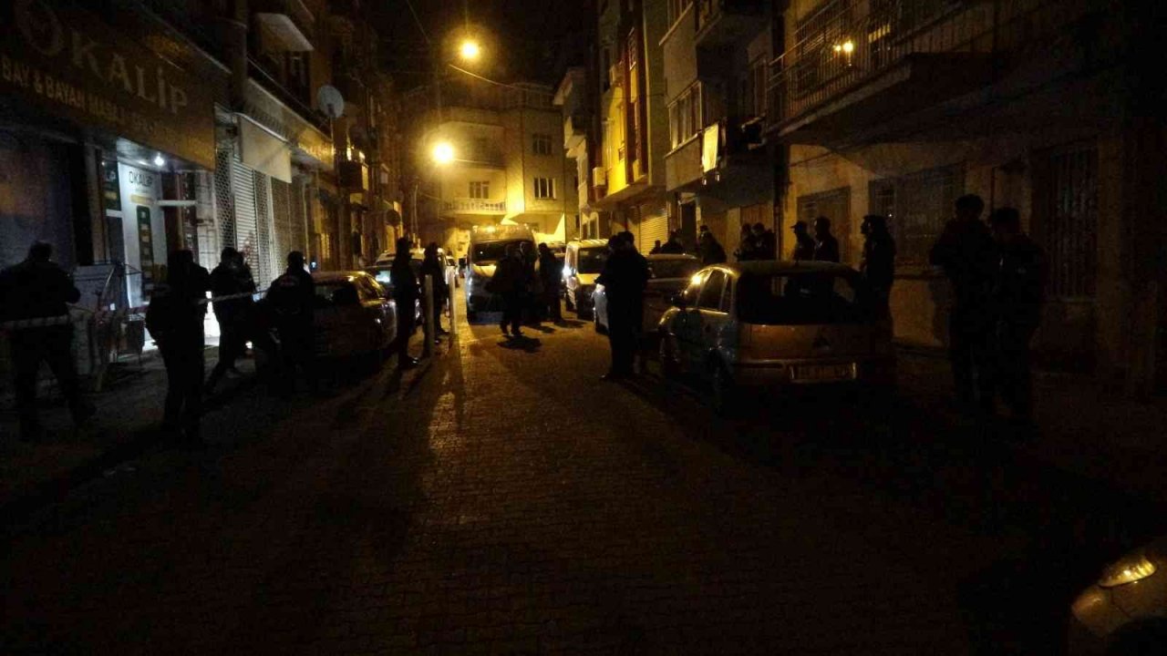 Malatya’da kavga ihbarına giden polis bacağından vuruldu