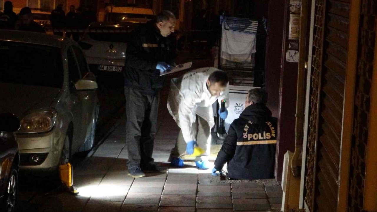 Malatya’da kavga ihbarına giden polis bacağından vuruldu