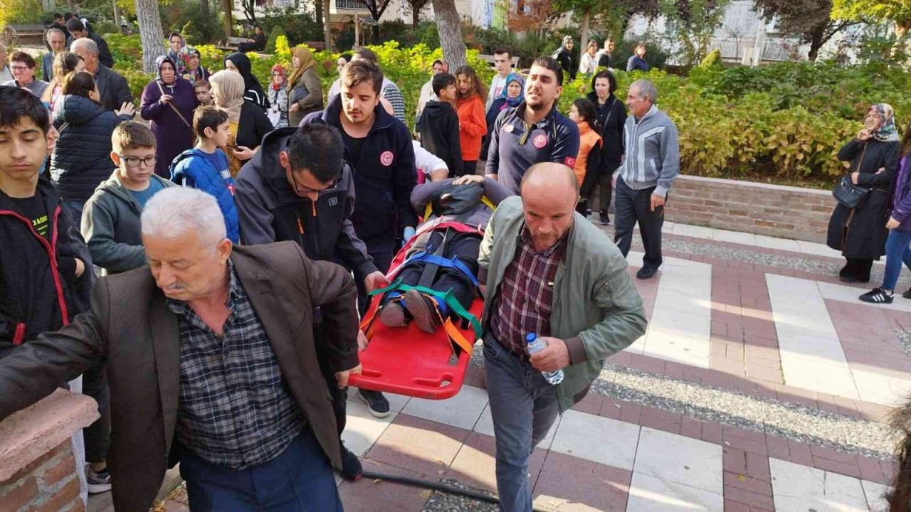 Motorlu araç girişinin yasak olduğu yürüyüş yolunda motosiklet yayaya çarptı