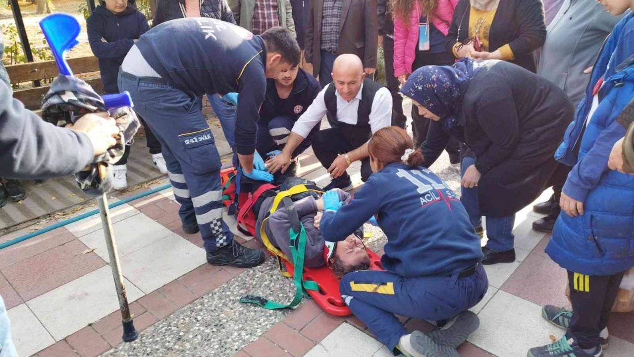 Motorlu araç girişinin yasak olduğu yürüyüş yolunda motosiklet yayaya çarptı