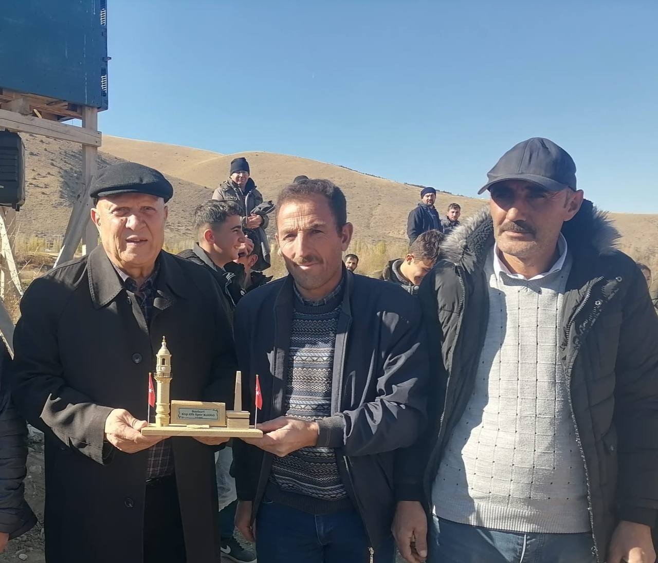 Bayburt’ta cirit maçları dostluk maçıyla başladı