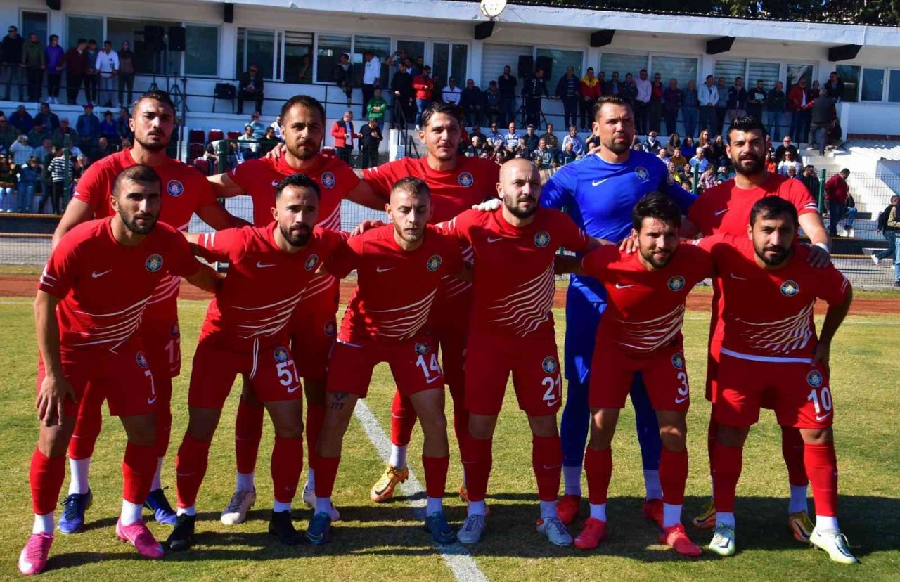 Çeşme Belediyespor: 2 - Aliağaspor FK: 1