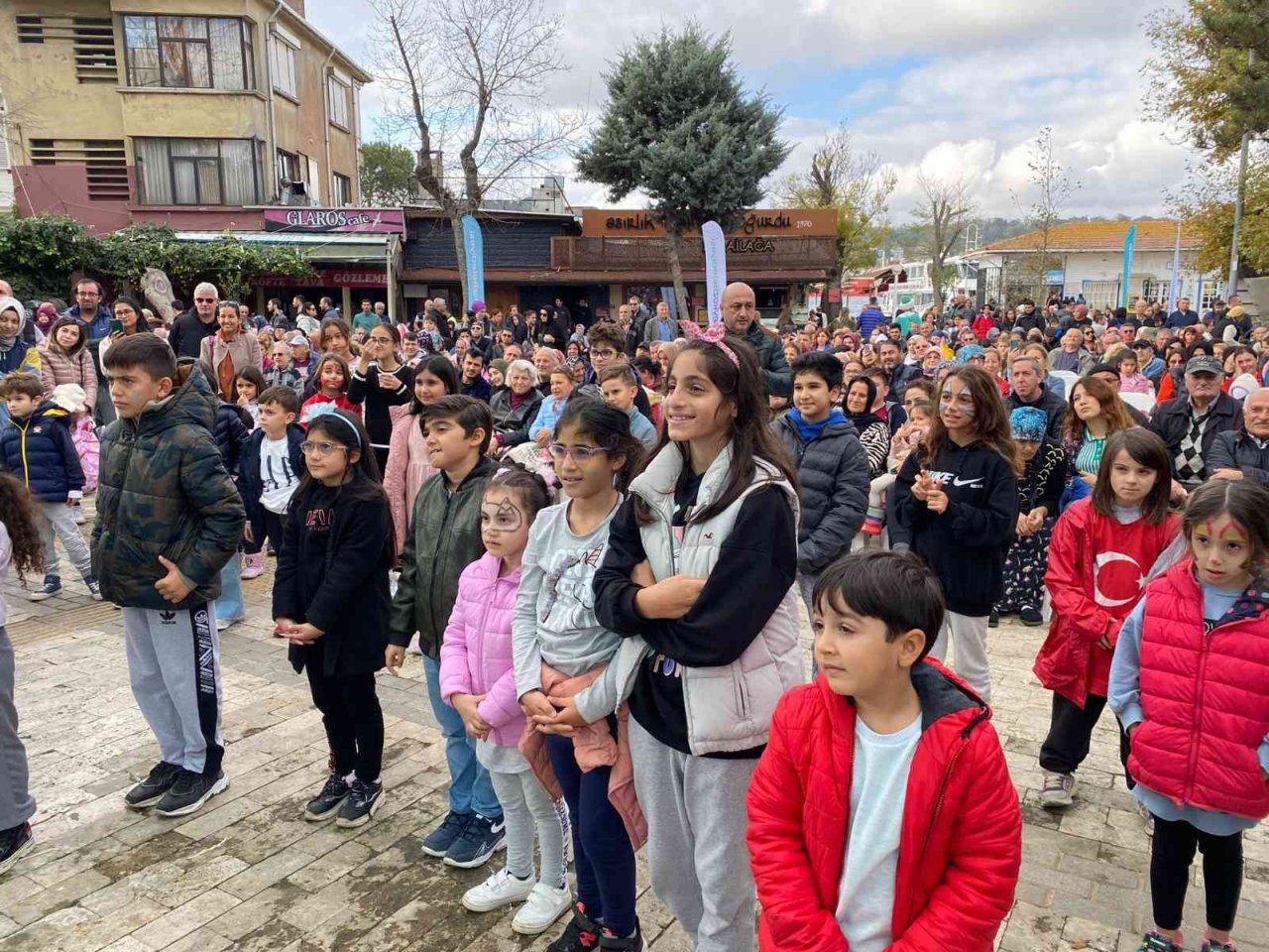 6. Beykoz Kanlıca Yoğurt Festivali’nde 4 bin kişiye yoğurt dağıtıldı