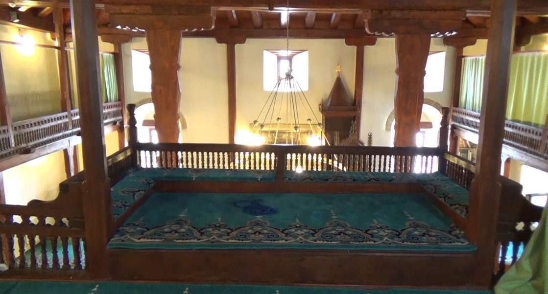 İki asırlık ’çivisiz cami’ zamana meydan okuyor