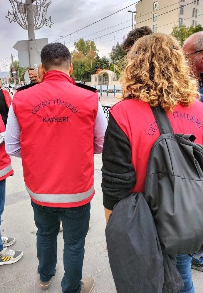 Vali Çiçek’ten güven timlerine teşekkür