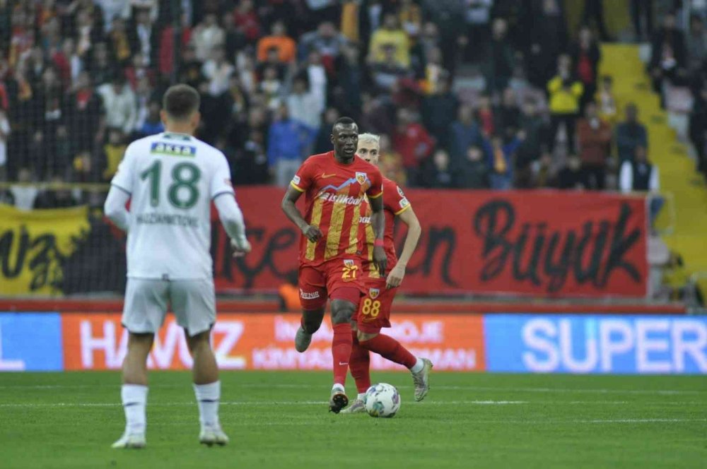 Konyaspor Dünya Kupası arasına moralli girdi! Kayseri deplasmanından 3 puanla dönüyor