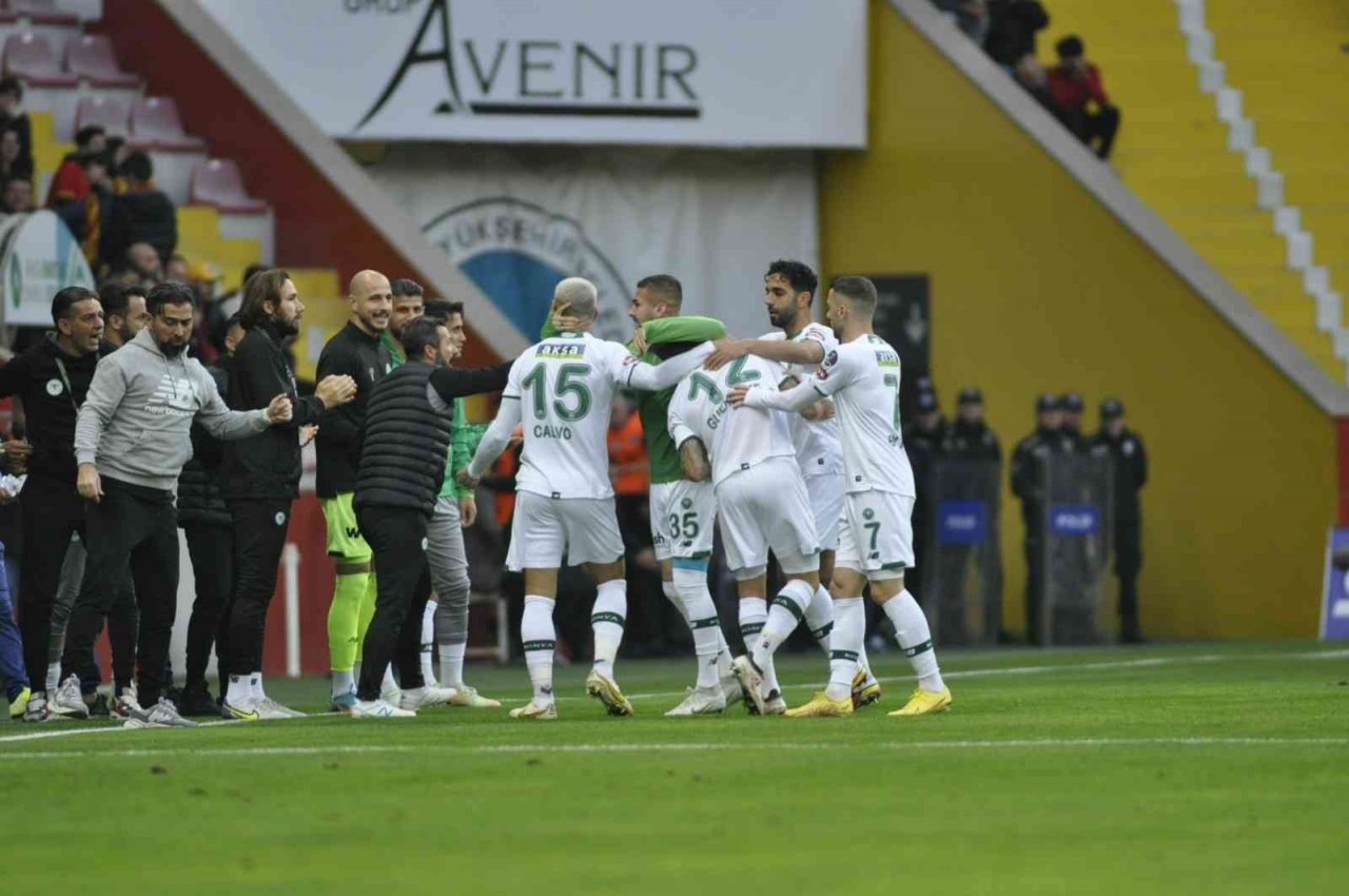 Spor Toto Süper Lig: Kayserispor: 1 - Konyaspor: 2 (Maç devam ediyor)