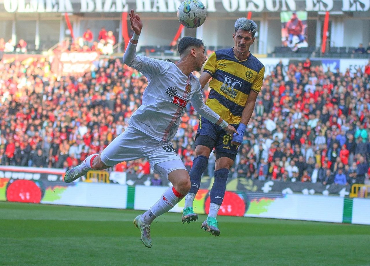 TFF 3. Lig: Eskişehirspor: 0 - Ağrı 1970 Spor: 0