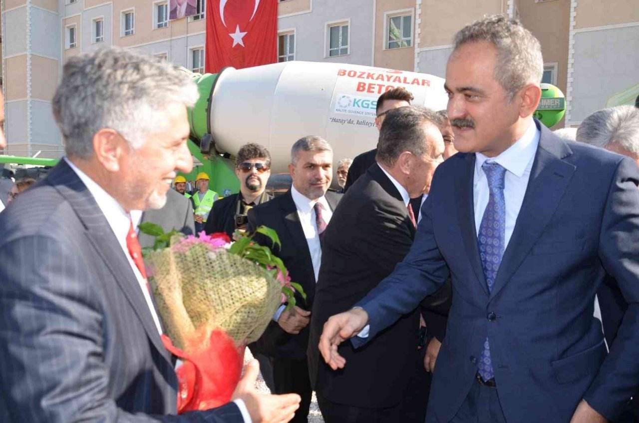 Bakan Özer: "Eğitimin önündeki antidemokratik uygulamaların tamamı kaldırıldı"