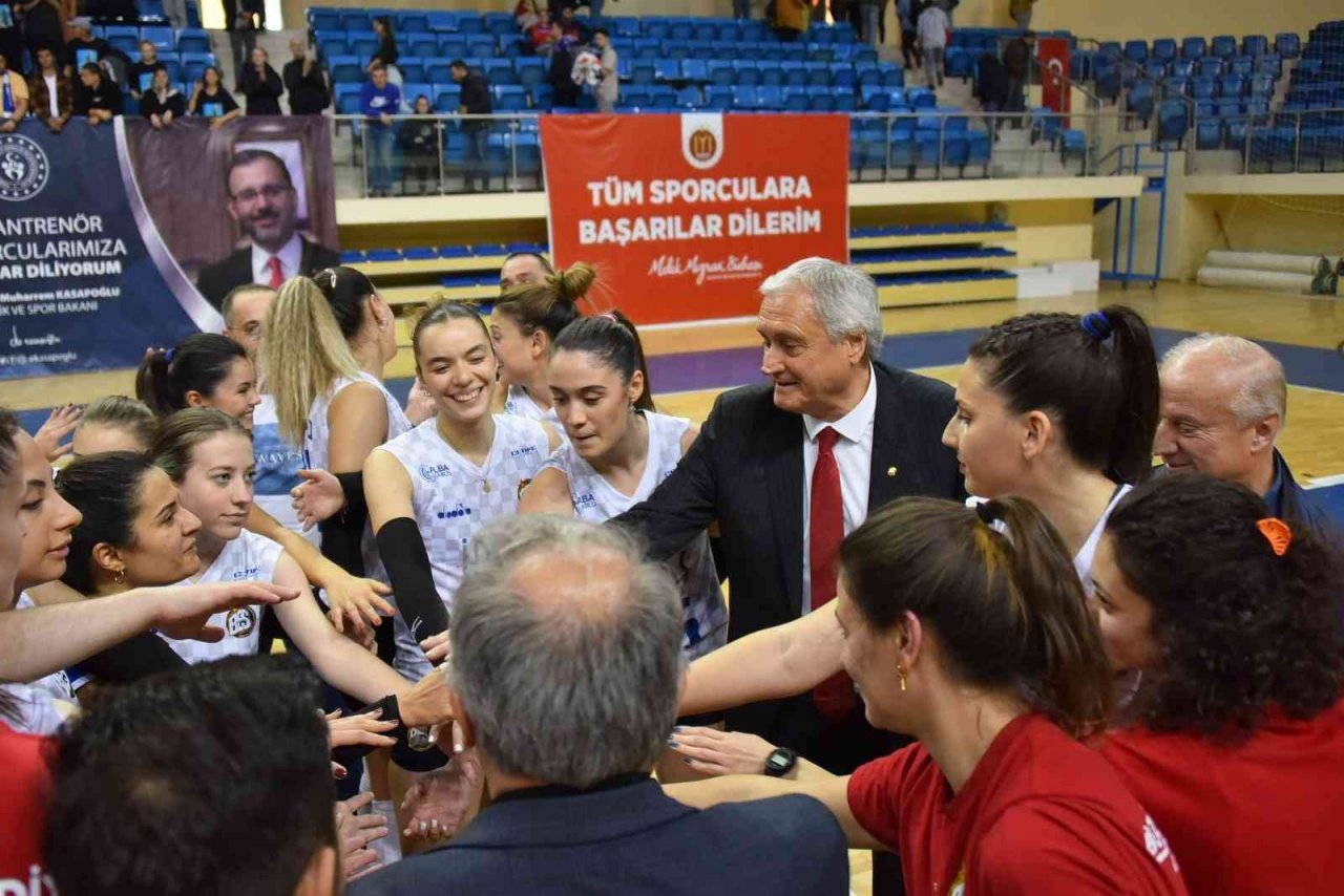 “Bizim Kızlar” galibiyet serisini bozmadı