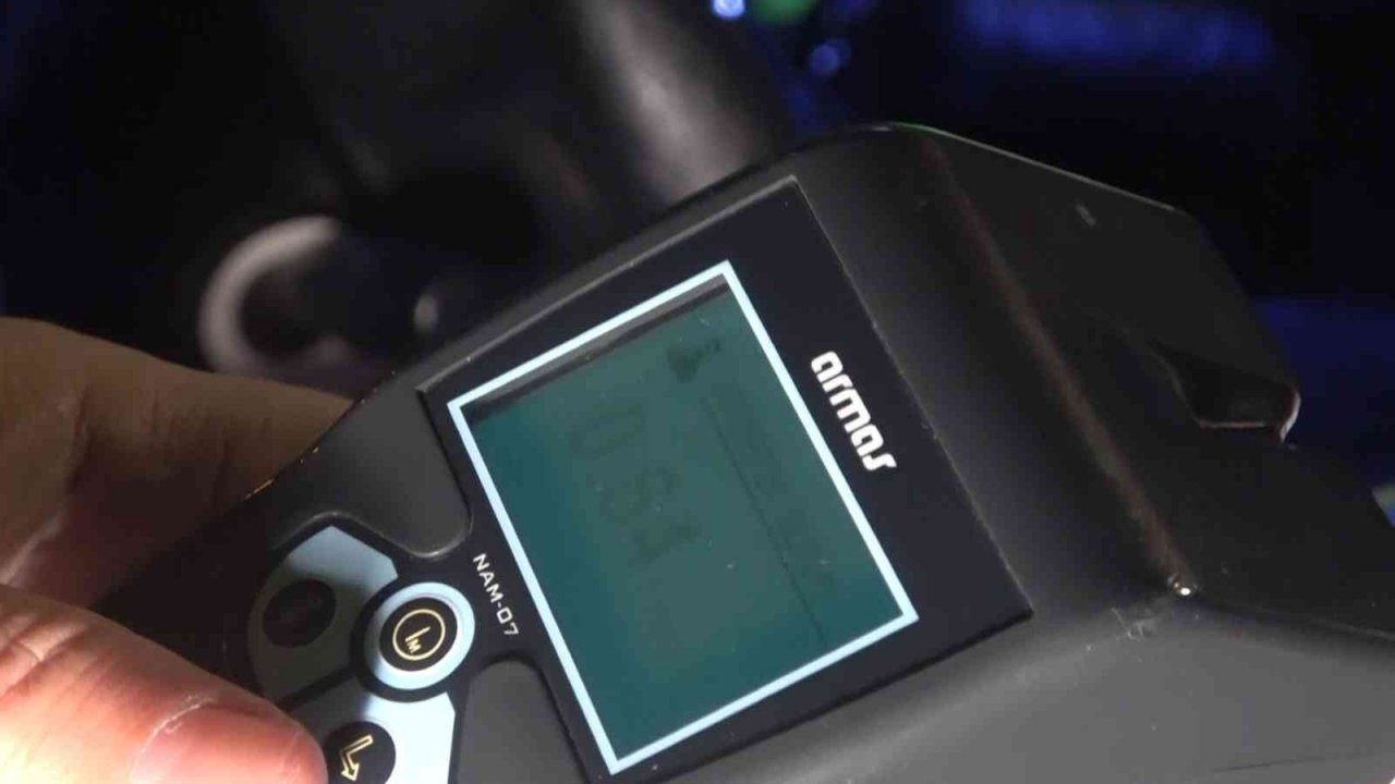 17 yaşında alkollü sürücü ve arkadaşı dakikalarca polise dil döktü: