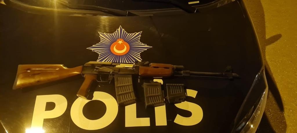 Denizli’de kumar oynayan 32 kişiye 58 bin lira ceza kesildi