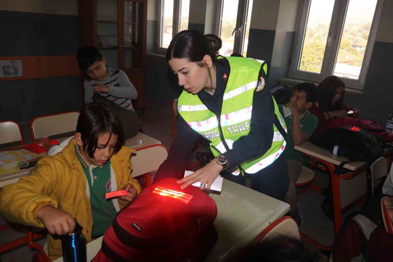 Jandarmadan ateş böcekleri için hayati proje