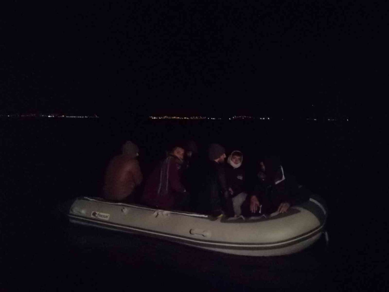 Ege’de 185 göçmen kurtarıldı