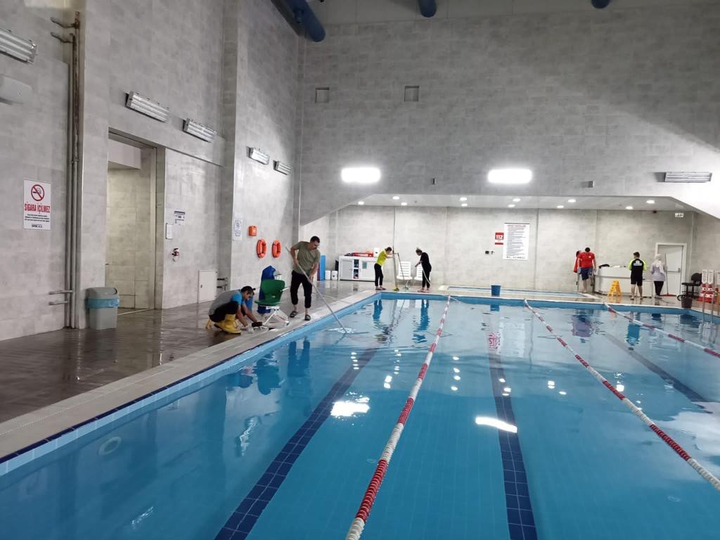 Kayseri Büyükşehir Belediyesi, 10 Ayda 60 Bin Kişiye Yüzme Kursu Verdi