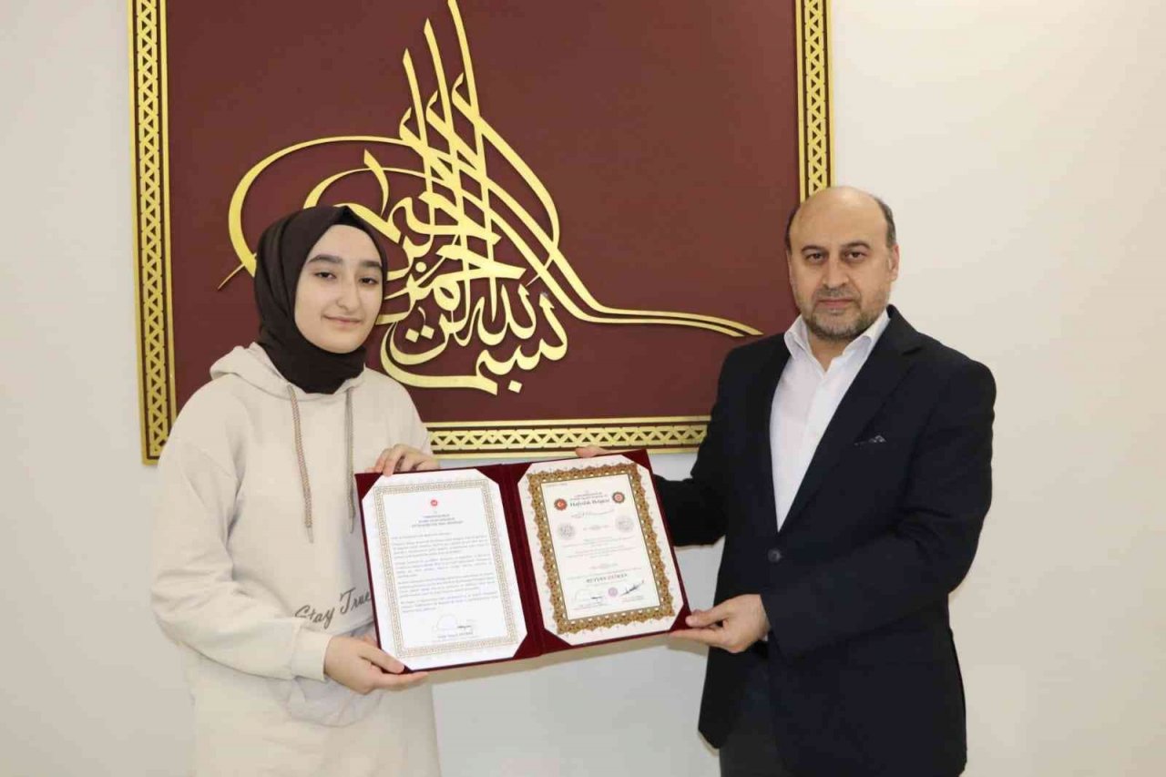 LGS şampiyonuna hafızlık belgesi