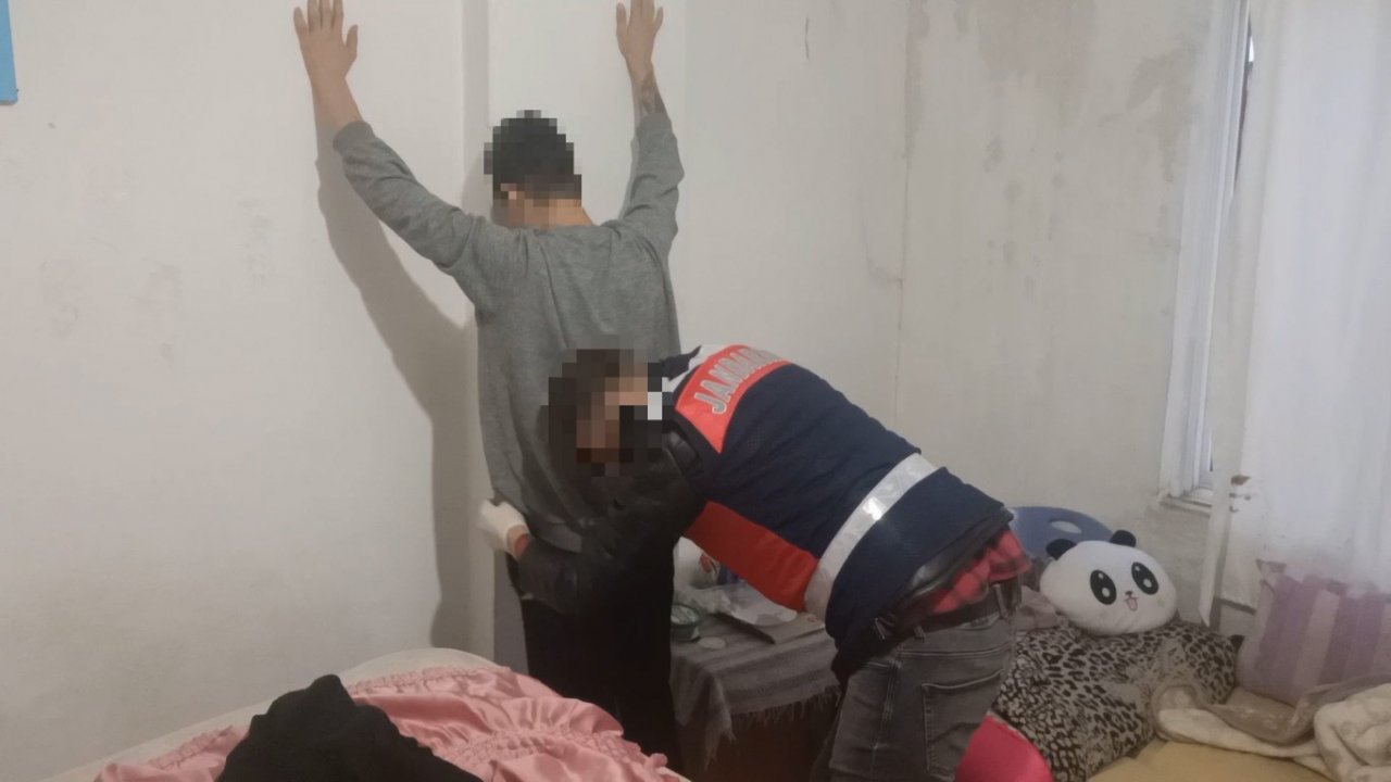 Mersin’de yatırım danışmanlığı dolandırıcılığına 4 tutuklama