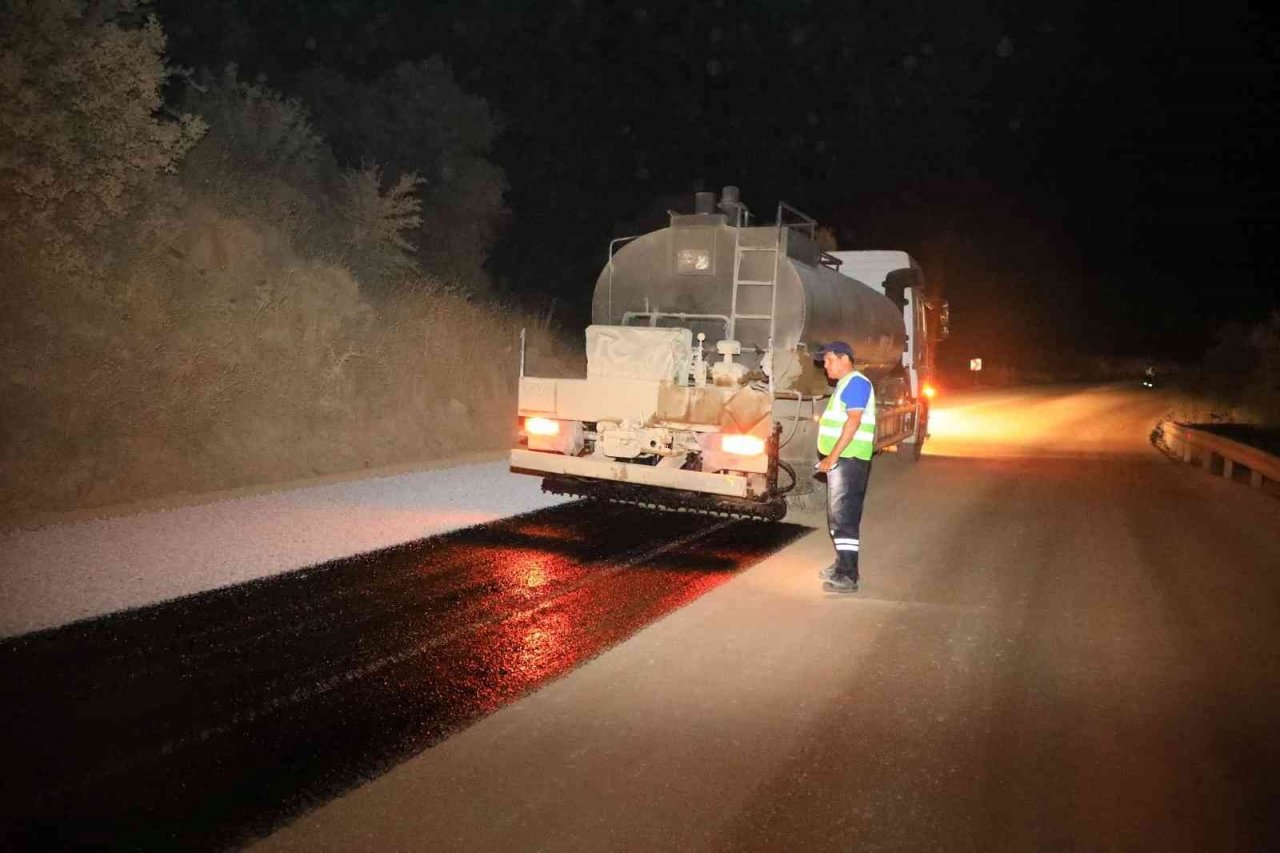Muğla Büyükşehir Belediyesi 2022 yılında 135 km, bugüne kadar 3 bin km yol çalışması gerçekleştirildi