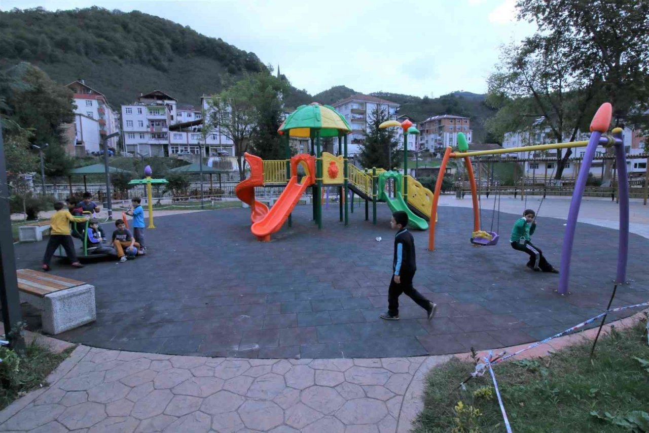 Ordu’nun ilçelerine 135 adet çocuk oyun parkı