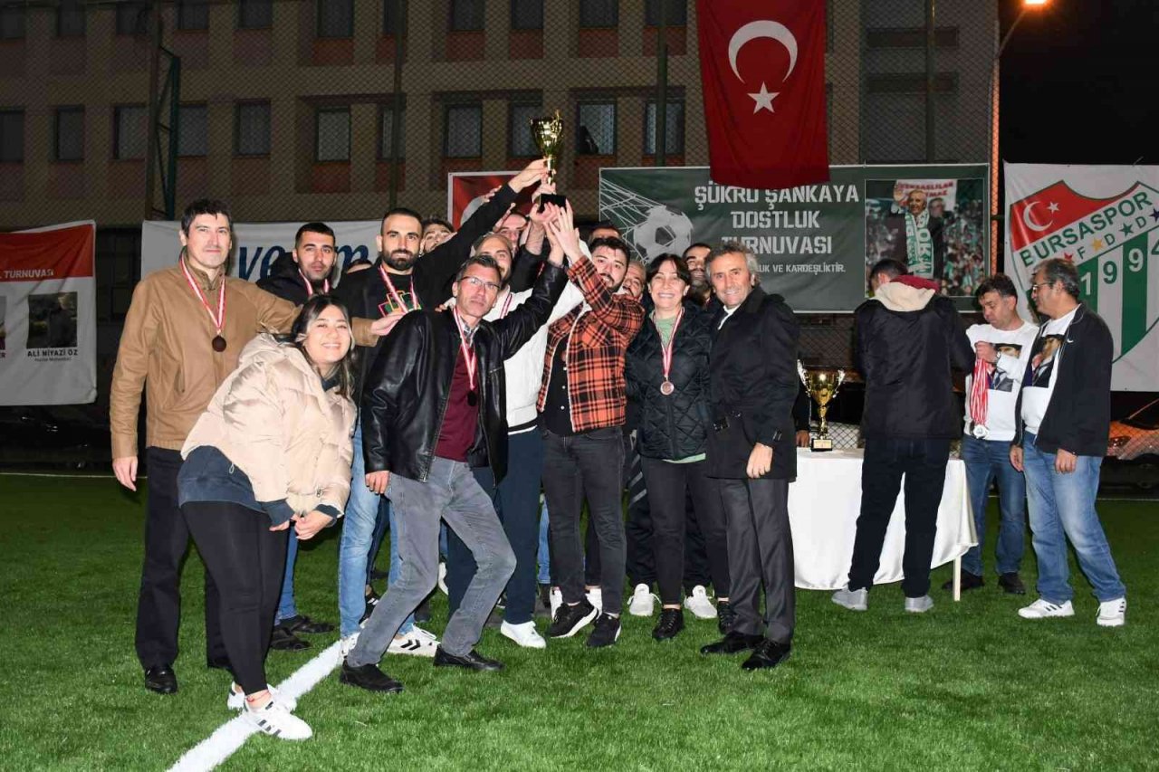 Şükrü Şankaya Dostluk Turnuvası’nda kupalar sahiplerini buldu