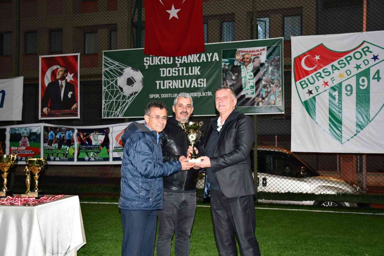 Şükrü Şankaya Dostluk Turnuvası’nda kupalar sahiplerini buldu