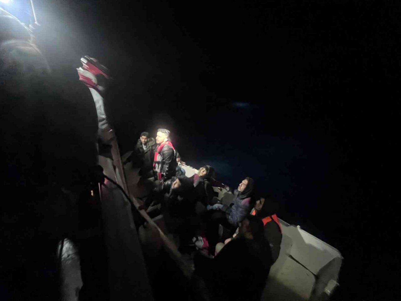 Bodrum’da 141 düzensiz göçmen kurtarıldı, 16’sı yakalandı