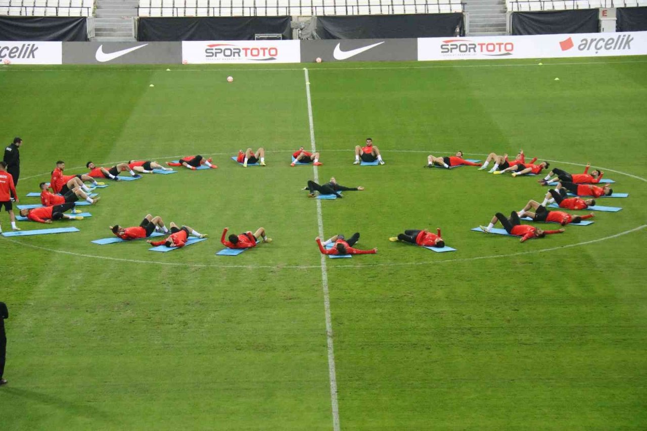 Stefan Kuntz: "Önümüzde tek hedef var; Avrupa Şampiyonası elemelerinde en iyi sonuçları almak"