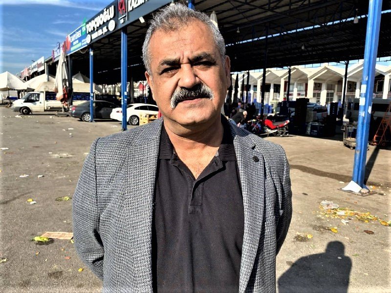 Yer altından kilometrelerce yürüyerek elektrik kablolarını çalan hırsızlar hal esnafını canından bezdirdi