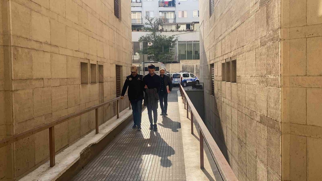 Feribotu kaçırdığı için bomba ihbarı yapan kişi serbest bırakıldı