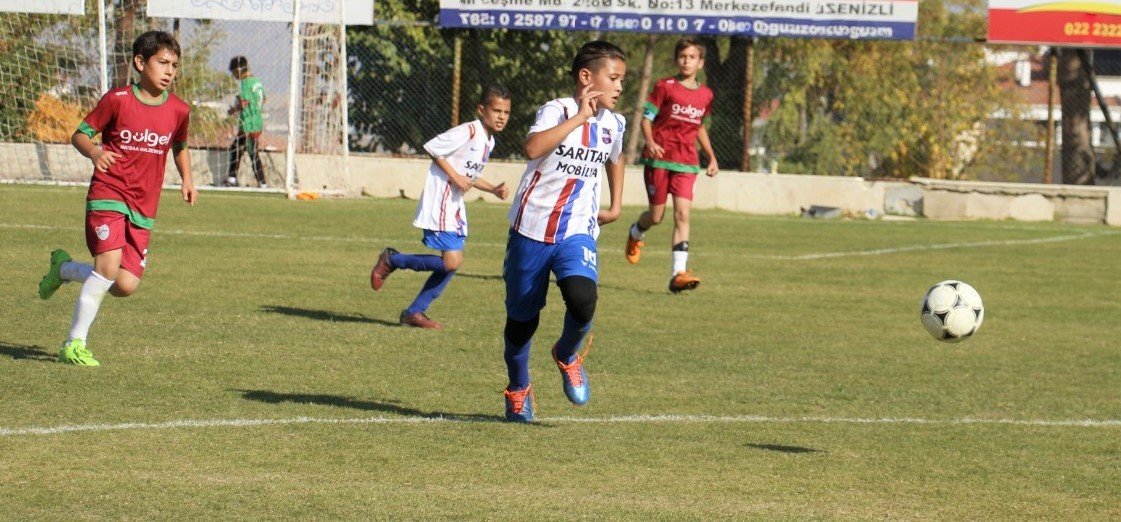 Denizlili sporcular bu turnuvada boy gösteriyor