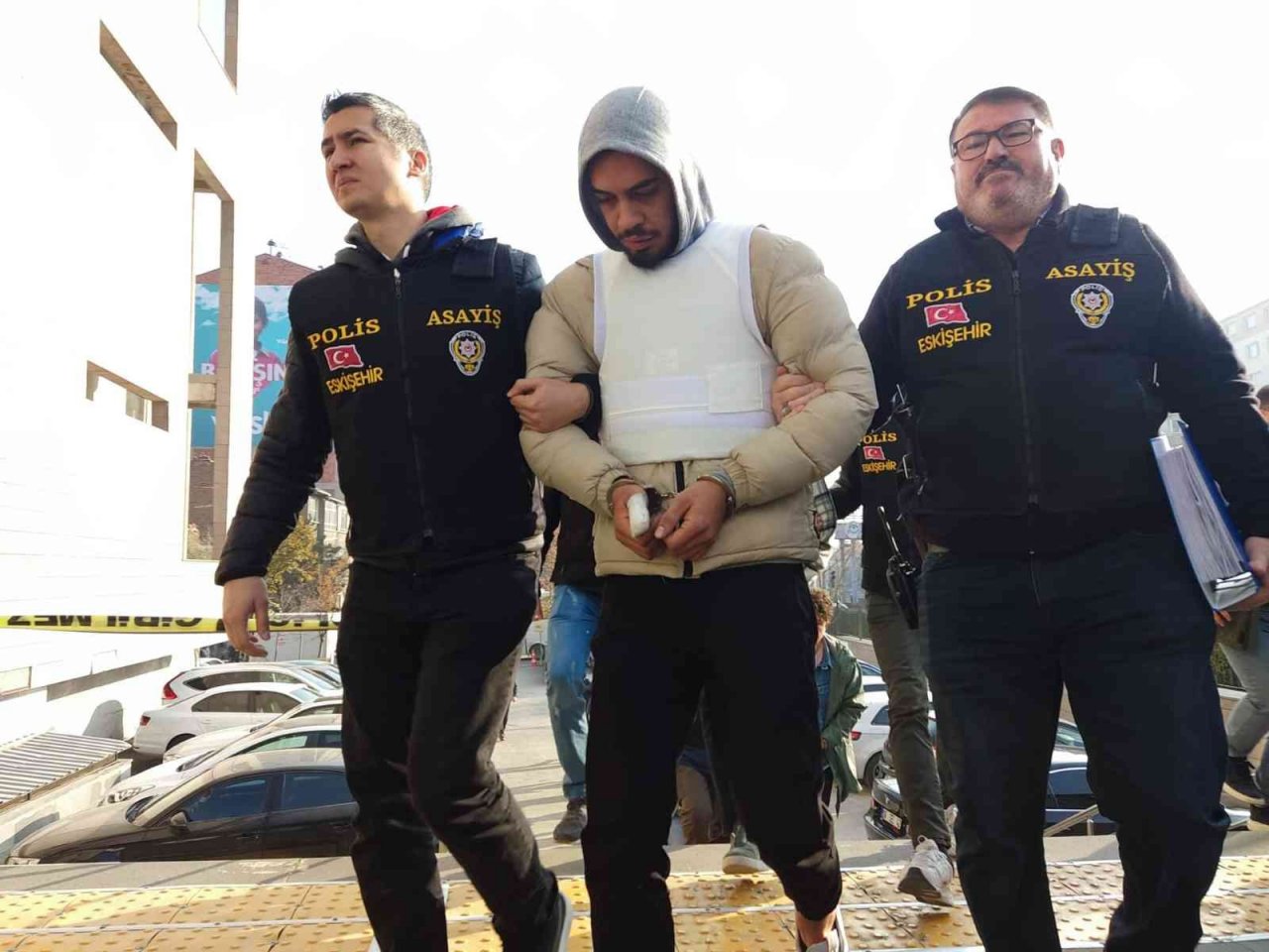 Eğlence mekanındaki cinayete 2 tutuklama