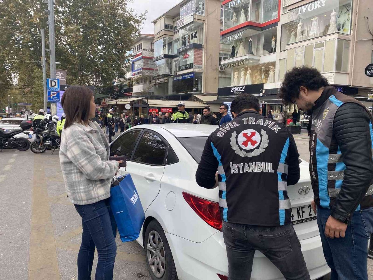 Kadıköy’de elektrikli scooter denetiminde sürücülere ceza yağdı
