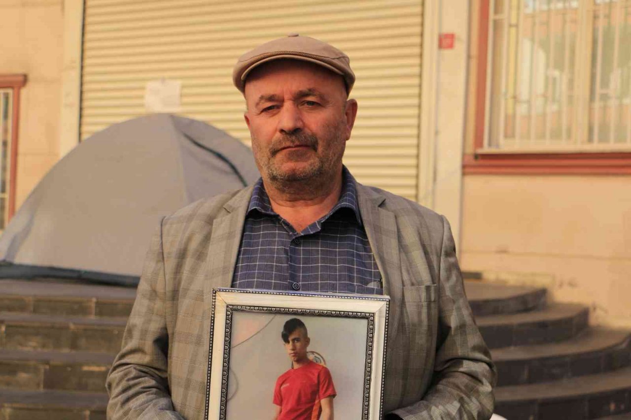 Diyarbakır’da ailelerin evlat nöbeti bin 170’inci gününde devam ediyor