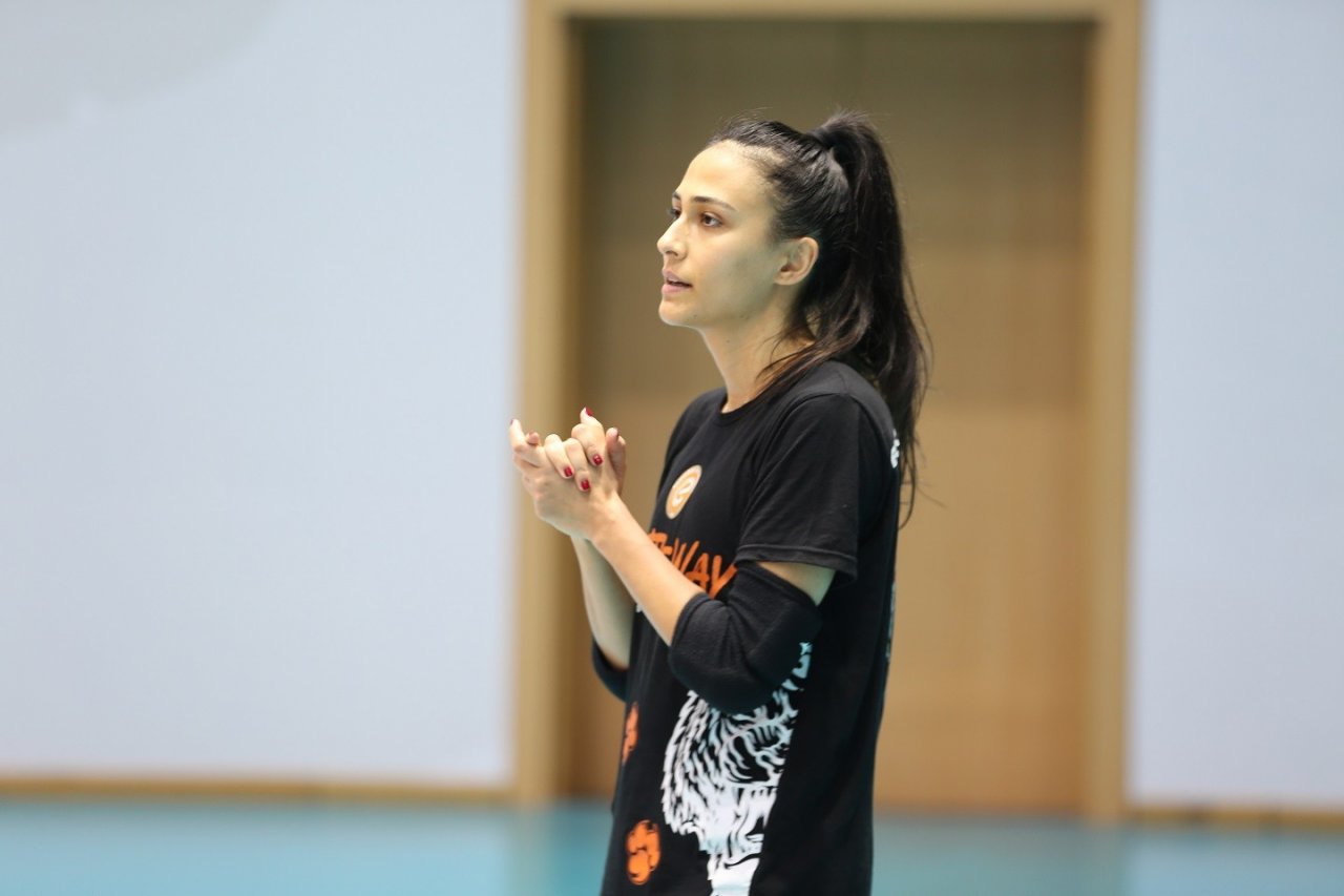 Eczacıbaşı Dynavit, Vakıfbank’ı konuk ediyor