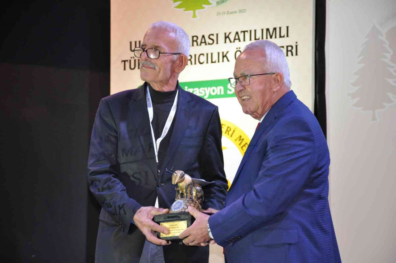 Muğla’da başarılı arıcılar ödüllendirildi