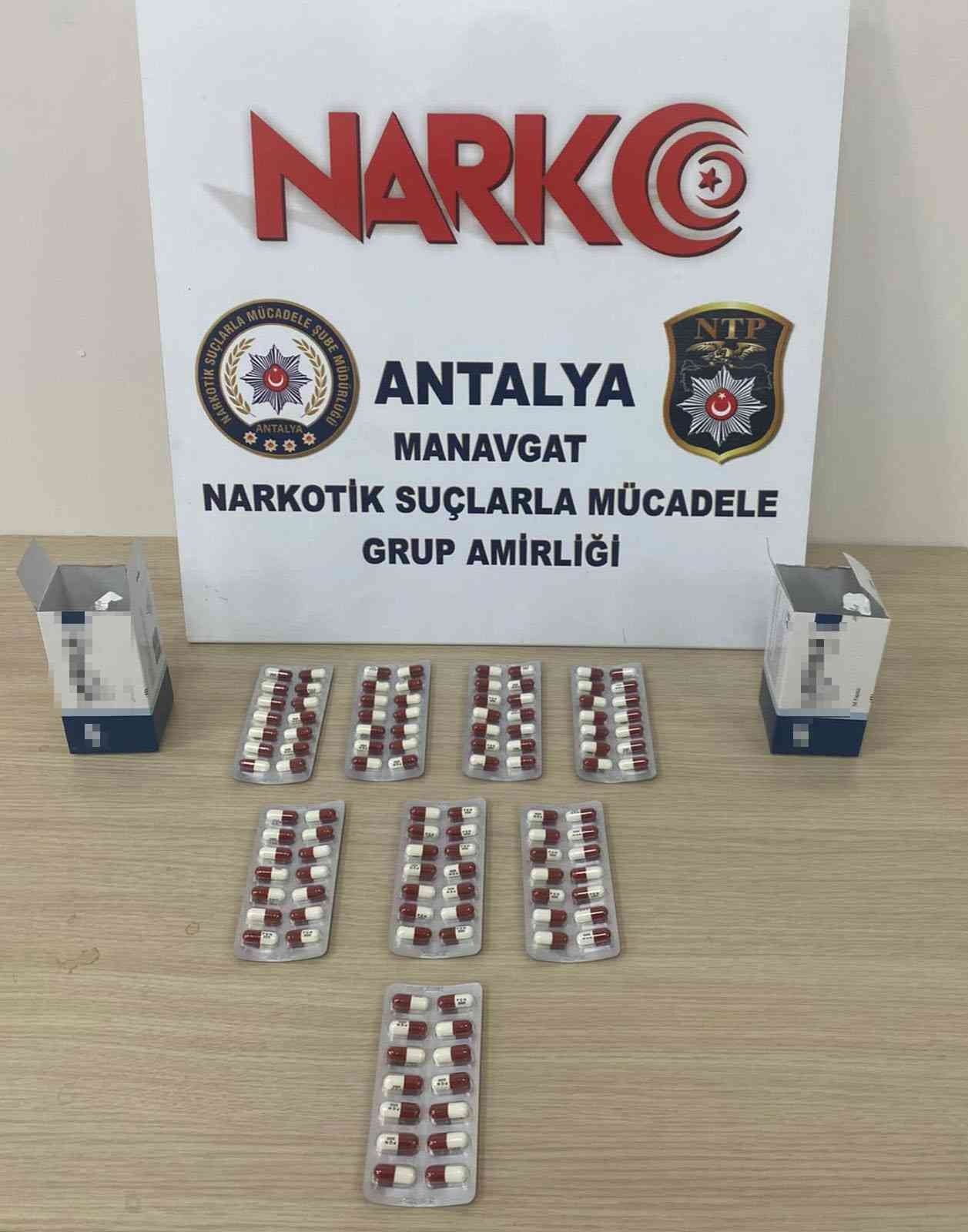 Antalya emniyetinden sokak satıcılarına operasyon