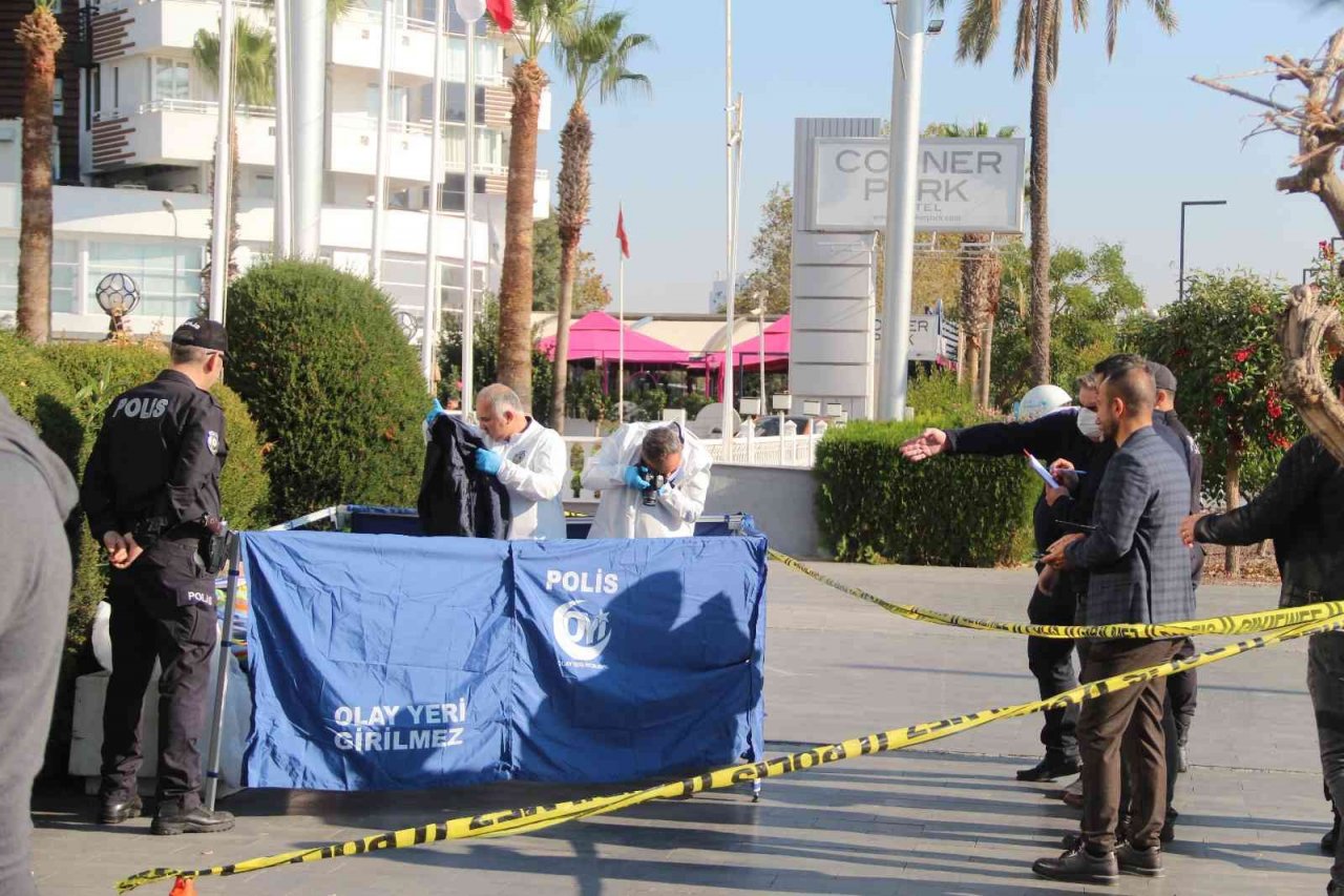 Oteller bölgesinde yaşadığı bankta ölü bulundu