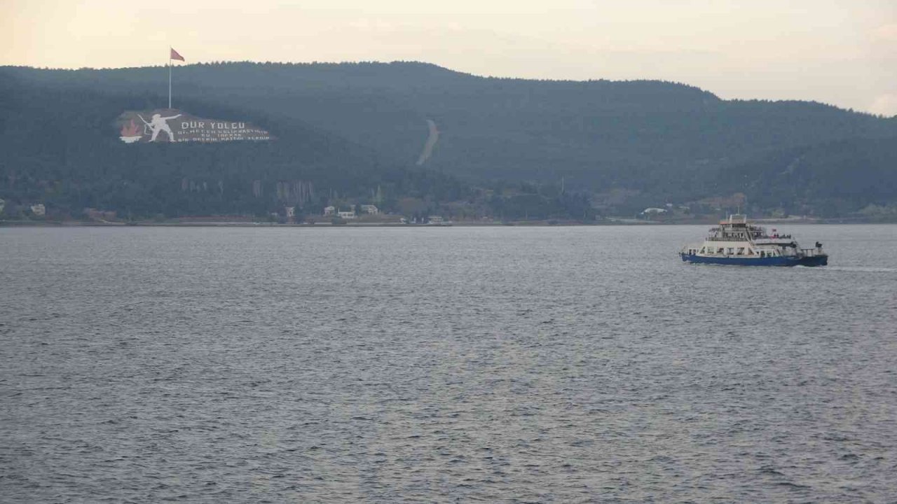 Gökçeada ve Bozcaada’ya yarınki bazı feribot seferleri iptal edildi