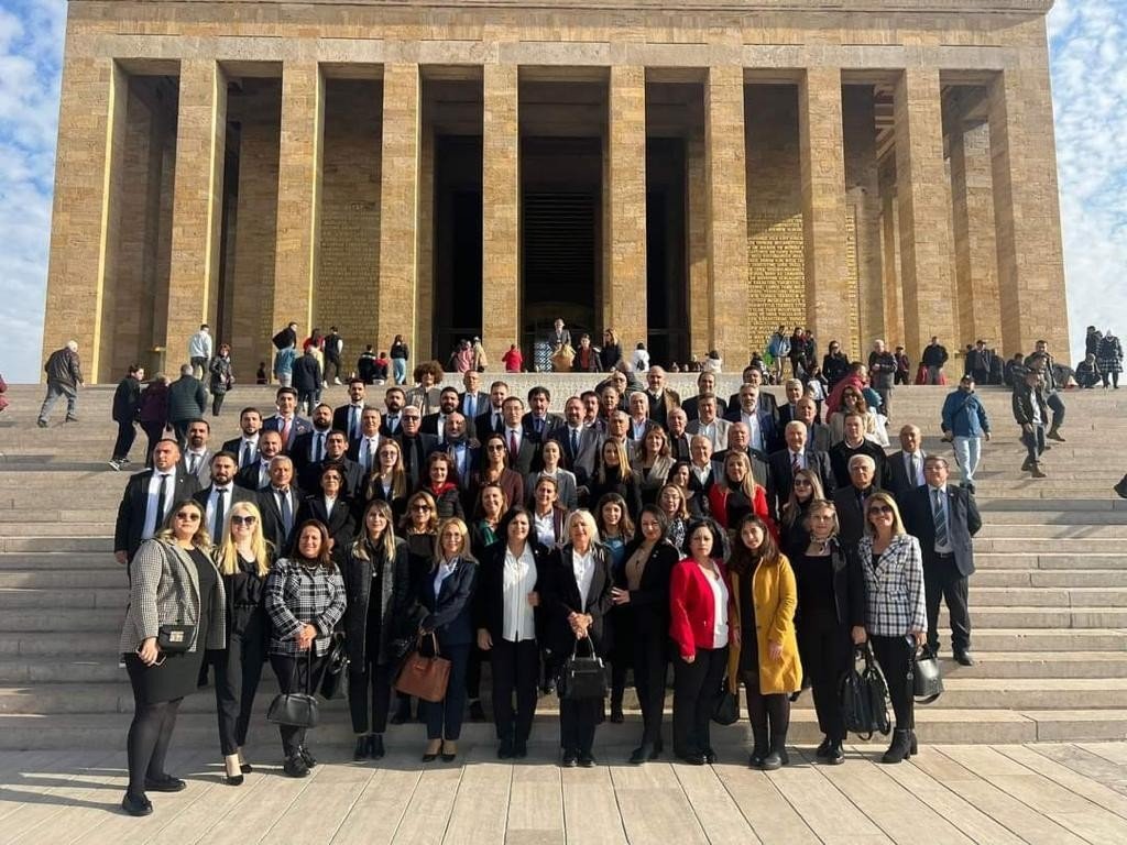 Başkan Gümrükçü ve beraberindeki heyetten Ankara çıkarması