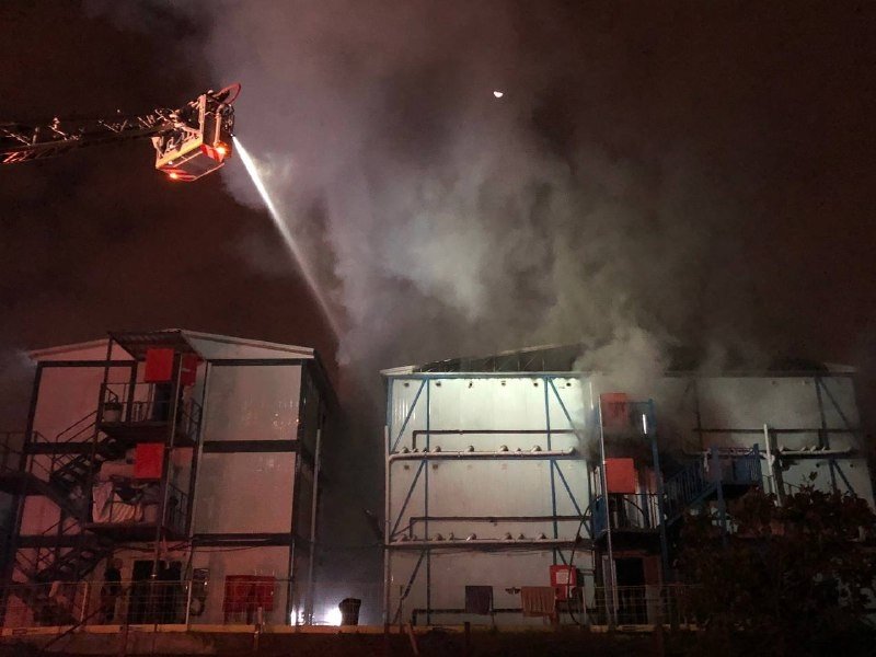 Ataşehir’de inşaat şantiyesinde korkutan yangın