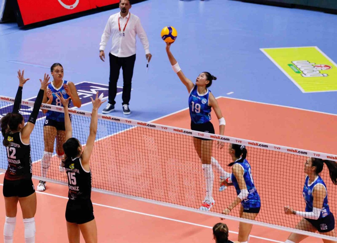 Sultanlar Ligi: Nilüfer Belediyespor: 3 - Sarıyer Belediyespor: 1