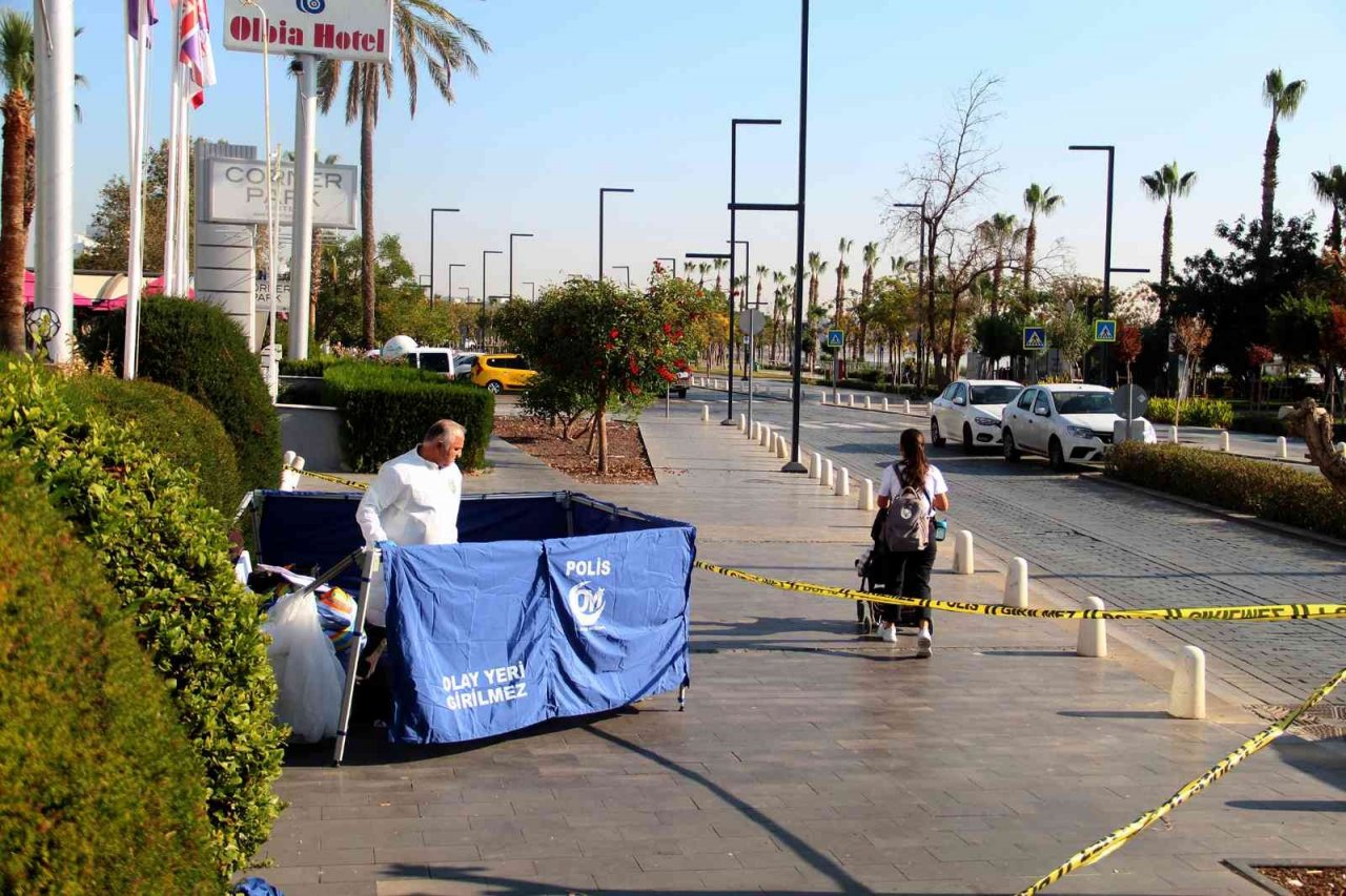 Oteller bölgesinde yaşadığı bankta ölü bulundu