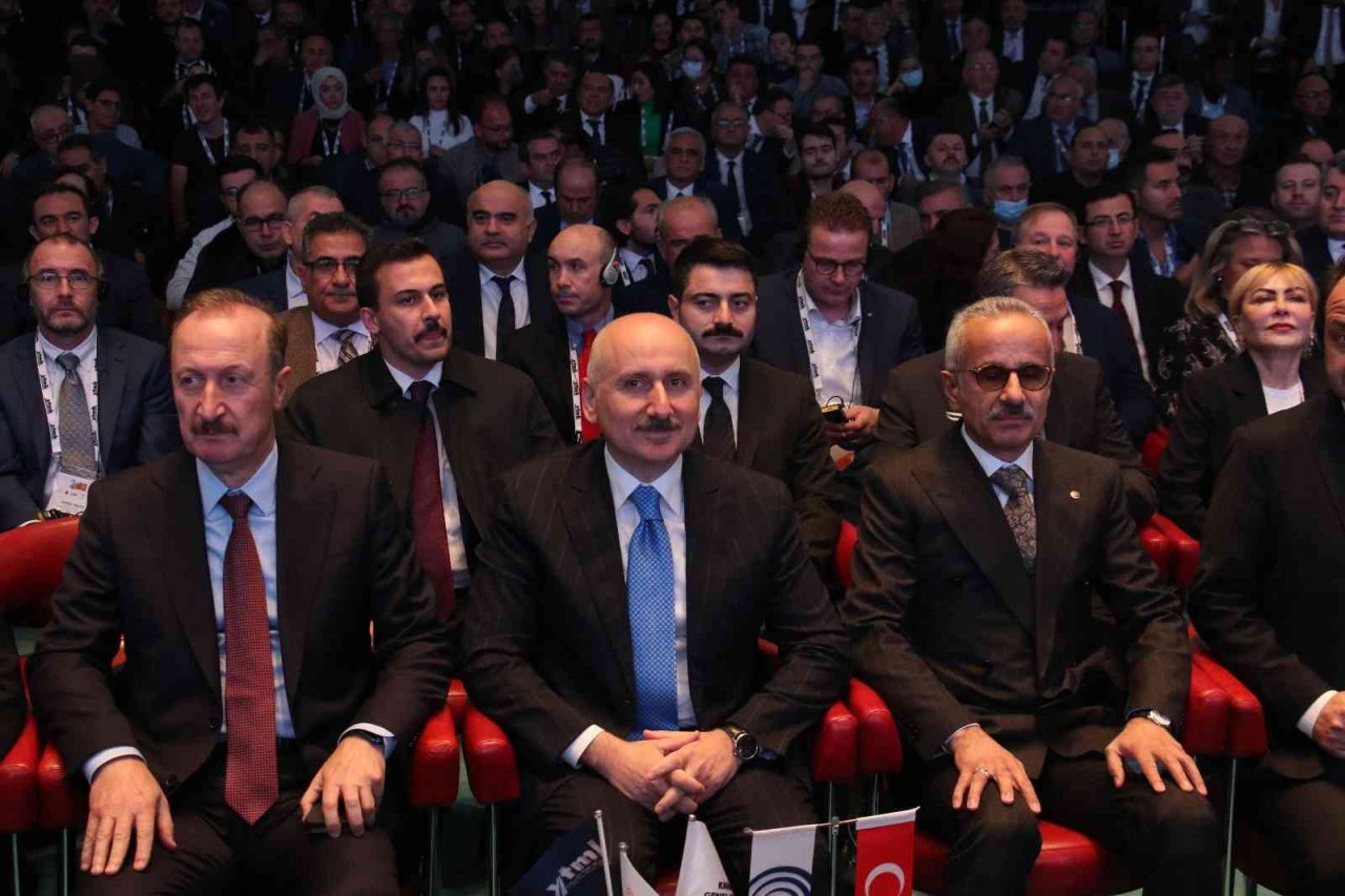 Bakan Karaismailoğlu: “Cumhuriyetimizin 100. yılında tünel uzunluğumuzu 720 kilometreye ulaştıracağız”