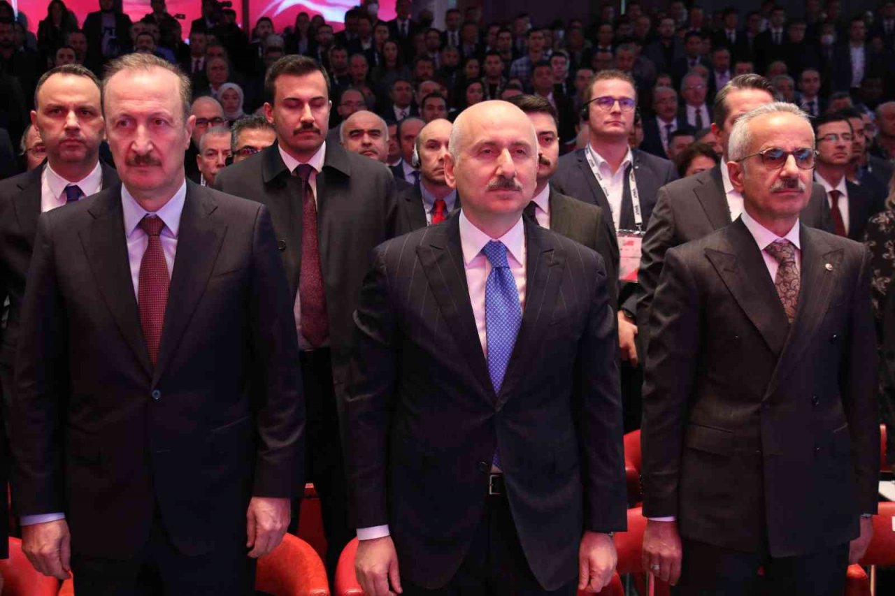 Bakan Karaismailoğlu: “Cumhuriyetimizin 100. yılında tünel uzunluğumuzu 720 kilometreye ulaştıracağız”