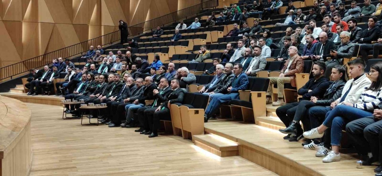 Denizlispor yönetimi, şirketleşme yetkisini aldı