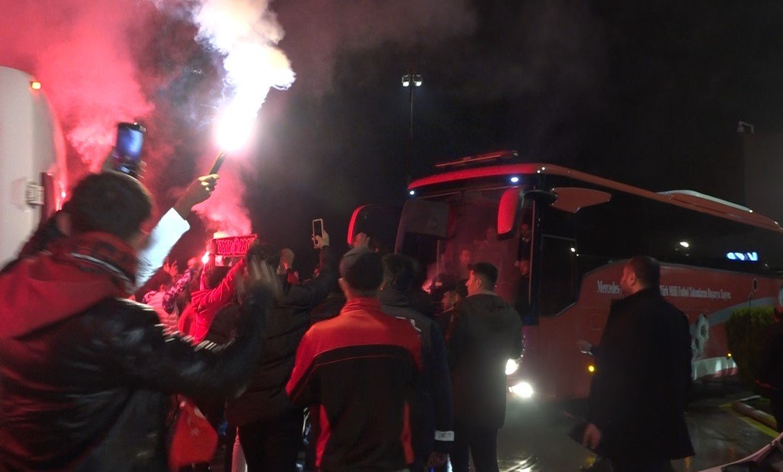 A Milli Takım kafilesi Gaziantep’te