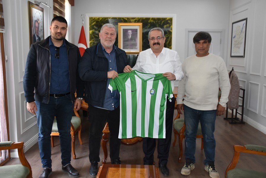 Kaymakam Sağlam’a 12 numaralı forma